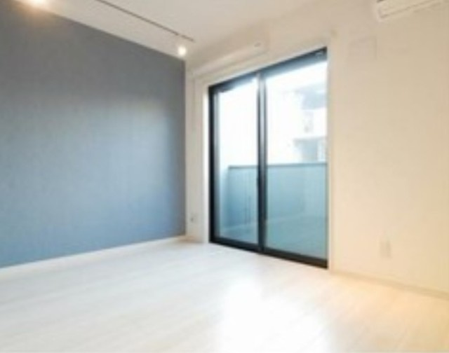 ベルメント東逆井の洋室