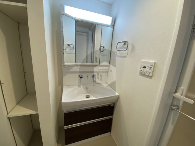 カシータ・ソルの独立洗面台