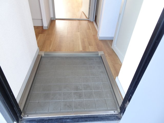 サンライフ飯田の玄関