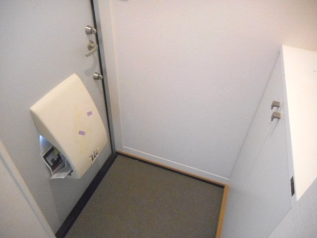 White　Base 　ホワイトベースの玄関