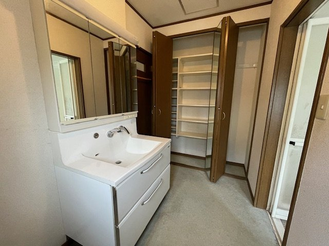 【独立洗面台】の画像