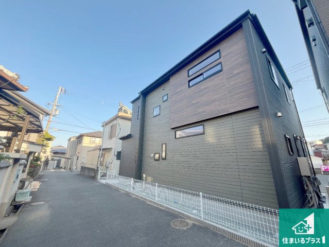 姫路市北平野南の町　新築一戸建ての外観|安心の10年保証！外観を美しく保ち、雨水で汚れを落とします！気になることがありましたら、お気軽にお問い合わせください！