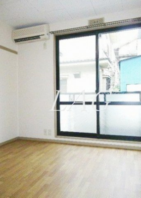 【居間・リビング】 | ハイツかたばみ | 洋室のお部屋です。