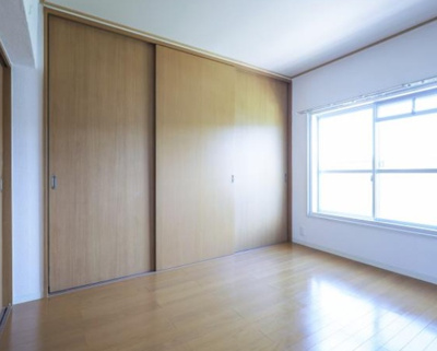 【洋室】 | 鶴山台27号棟