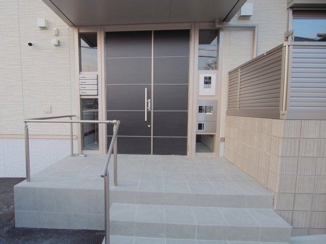 シャーメゾン　カルパのエントランス