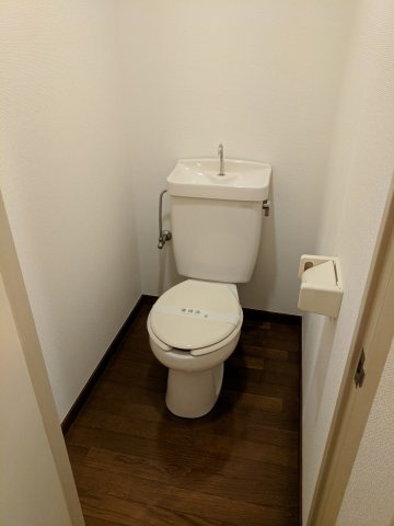 葛飾区新小岩１丁目の賃貸マンションのトイレ