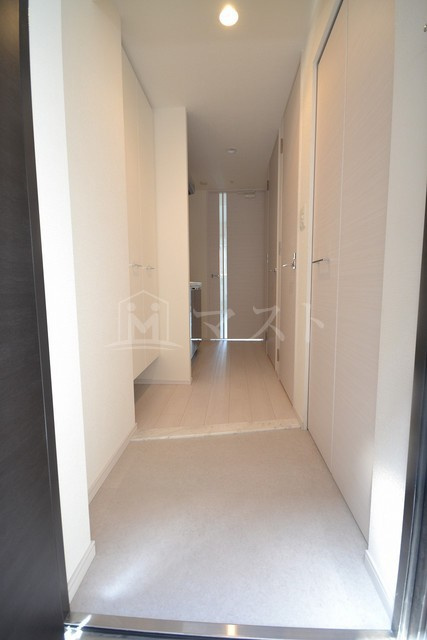 スワンズシティ中之島クロスの玄関