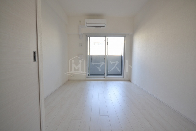 スワンズシティ中之島クロスの居間・リビング