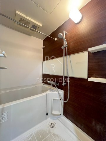 レオンコンフォート本町東Ⅲの浴室|同マンション別部屋：参考写真