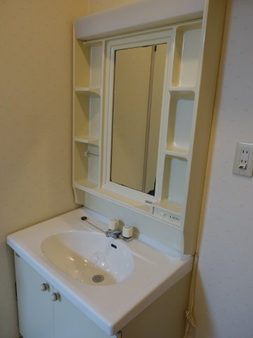 クレセントヴィラージュ東明の洗面所