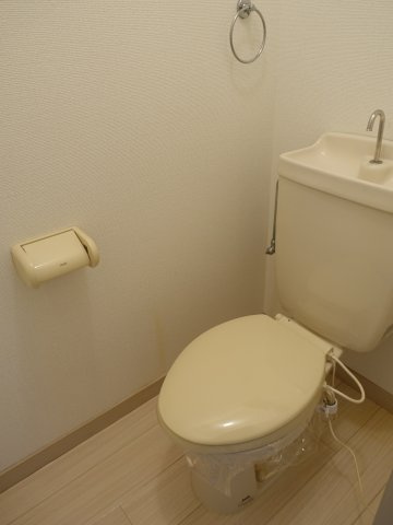 クレセントヴィラージュ東明のトイレ