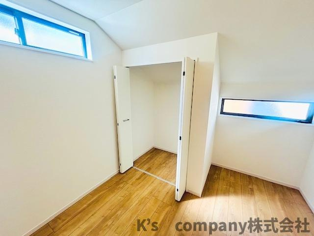 藤沢市鵠沼海岸3丁目　新築戸建の収納|洋室6.2帖の収納スペース◇