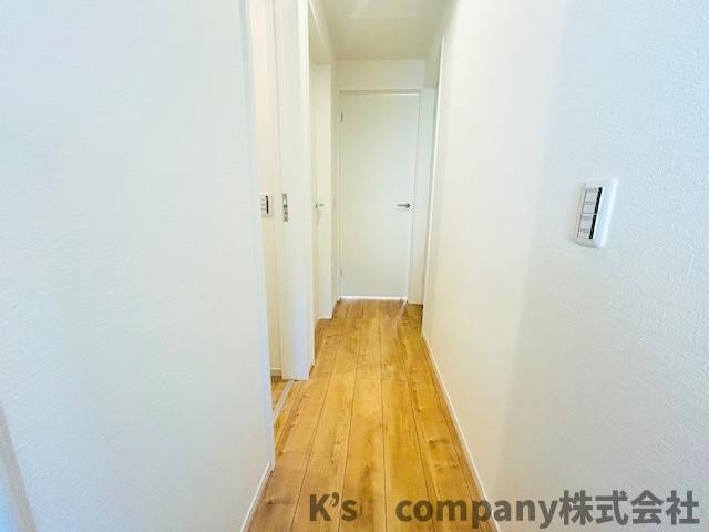 藤沢市鵠沼海岸3丁目　新築戸建のその他|2階の階段ホール◇