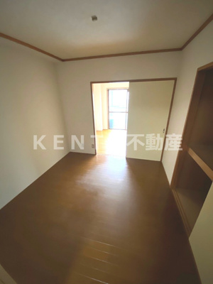 【寝室】 | パールハイツ | 落ち着いた色調の洋室です