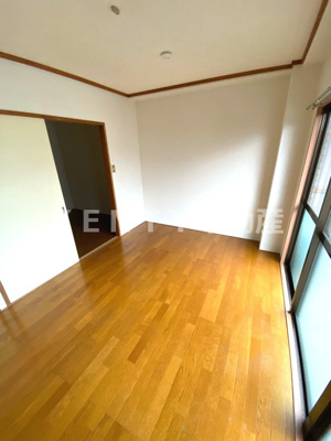 【居間・リビング】 | パールハイツ | こちらの居間で趣味の時間をお楽しみください