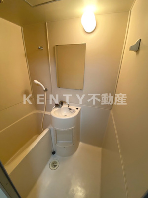 【浴室】 | パールハイツ | ゆったりとスペースのある洗面所