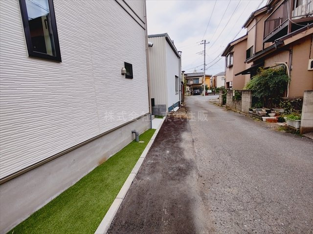 【前面道路含む現地写真】 | 入間市鍵山3期　全3棟　3号棟 | 本下水