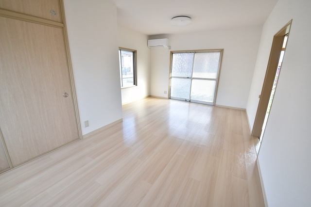 浜井アパートの内装