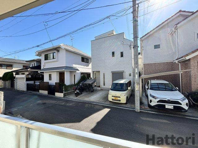 リブリ・岡町の駐車場