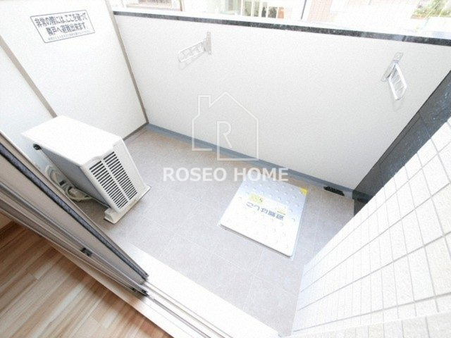 レオンコンフォート本町クレセントのバルコニー|同マンション別部屋：参考写真