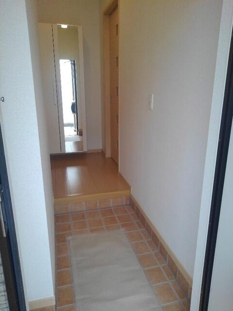 プリムローズの玄関|同施工会社別建物写真