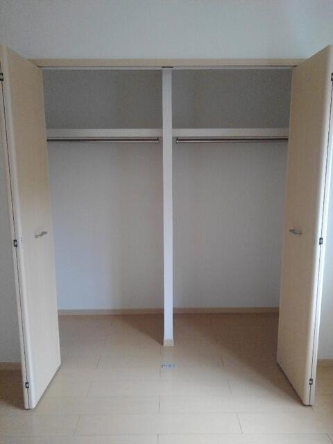 プリムローズの収納|同施工会社別建物写真