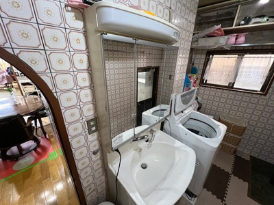 【独立洗面台】 | 赤坂二丁目11番52号（A-11）