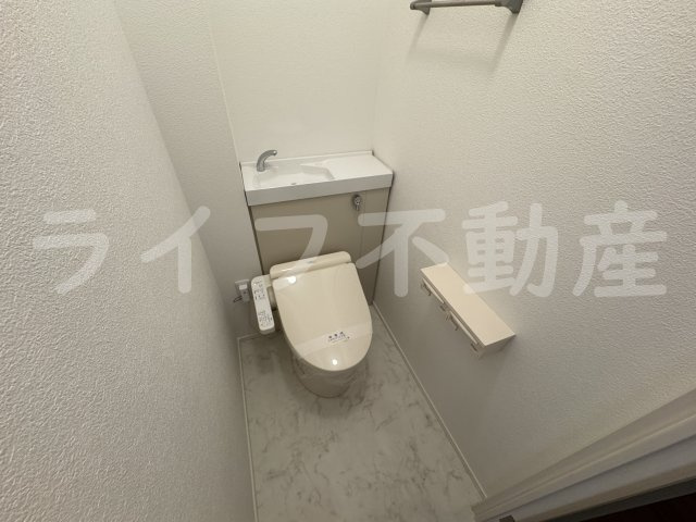 メゾンルルのトイレ|コンパクトで使いやすいトイレです