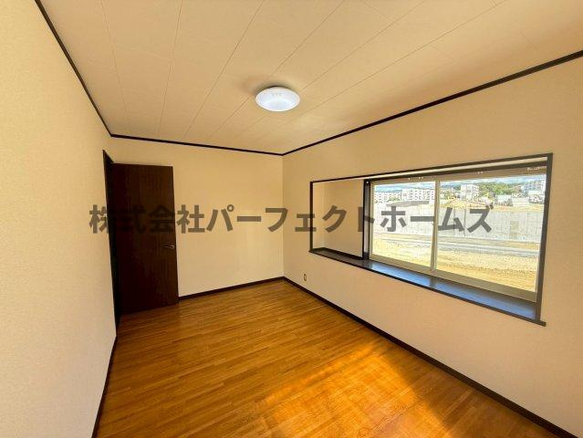国松町8戸建　賃貸の居間・リビング|リビングです