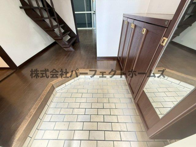 国松町戸建　賃貸の玄関|玄関です