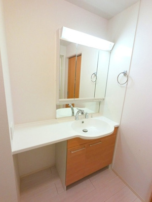 【洗面所】 | ラ・ポーテＡ | カウンター洗面台