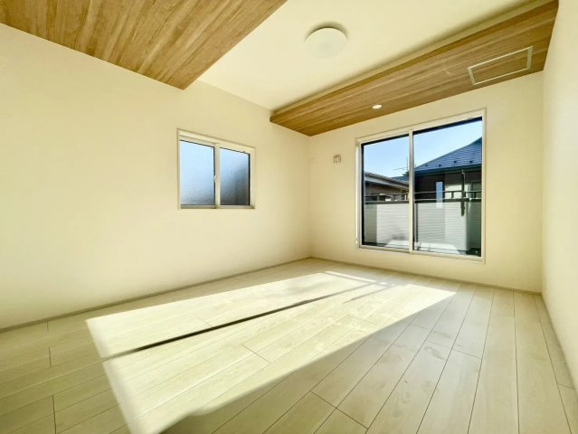 練馬区大泉町2丁目　長期優良住宅　省エネ大型邸宅の洋室