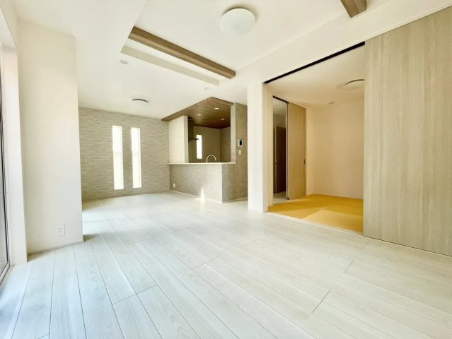 練馬区大泉町2丁目　長期優良住宅　省エネ大型邸宅の居間・リビング