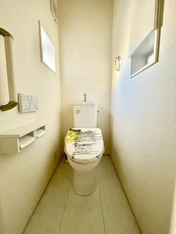 練馬区大泉町2丁目　長期優良住宅　省エネ大型邸宅のトイレ