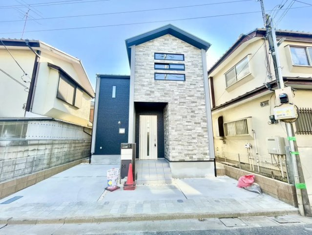 練馬区大泉町2丁目　長期優良住宅　省エネ大型邸宅の外観