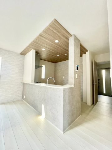 練馬区大泉町2丁目　長期優良住宅　省エネ大型邸宅のキッチン