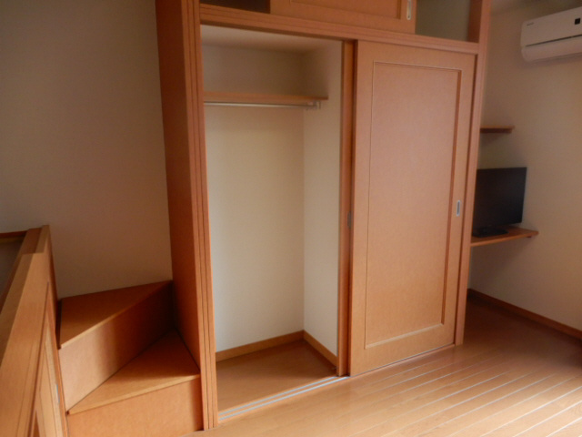 レオパレス東原の収納