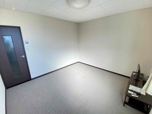 加古川市尾上町安田のアパートの居間・リビング