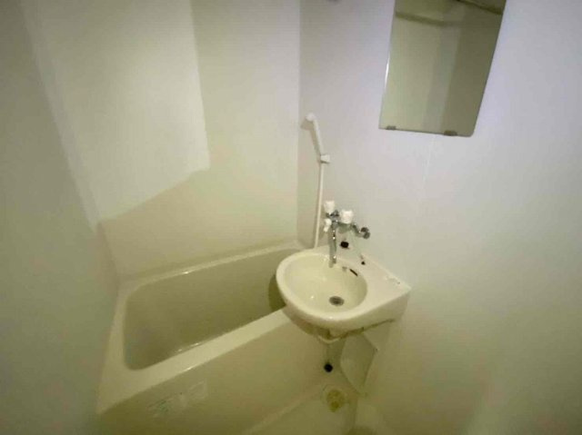 加古川市尾上町安田のアパートの浴室