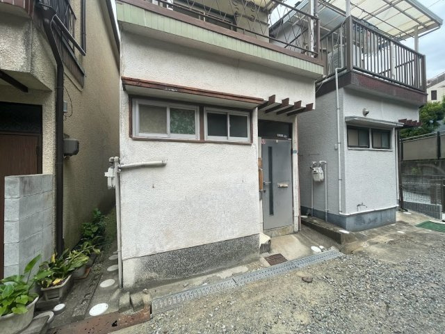 ペディハウス宝塚市小浜の周辺