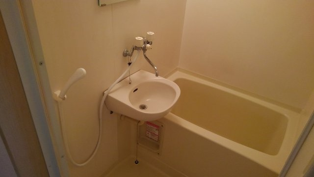 加古川市野口町北野のアパートの浴室