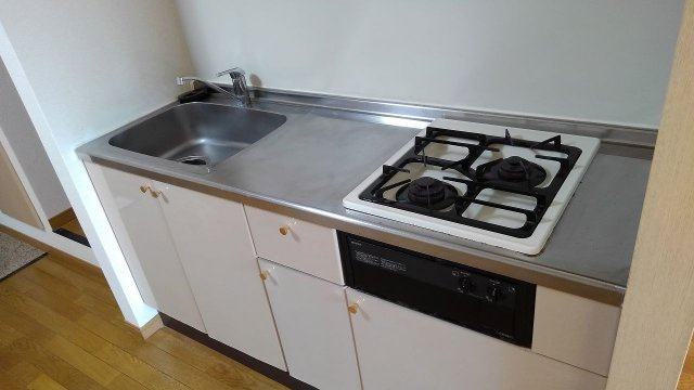 加古川市野口町北野のアパートのキッチン