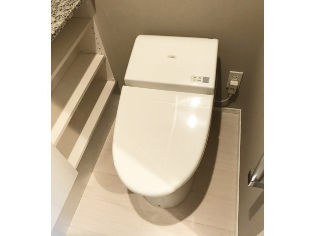 ザ・パークハウス神戸トアロードのトイレ|コンパクトで使いやすいトイレです