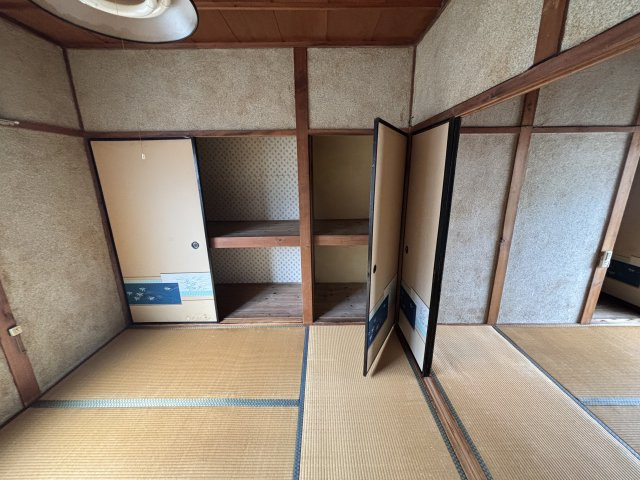 尼崎市口田中　中古テラスハウスの和室|畳の上でゆっくりとくつろげる和室です