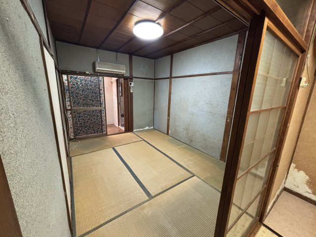 尼崎市口田中　中古テラスハウスの和室|くつろぎの場として、客間として、様々なシーンで活躍する和室です