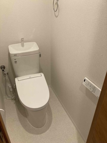 ネオコーポ東武庫川のトイレ|ゆったりとした空間のトイレです