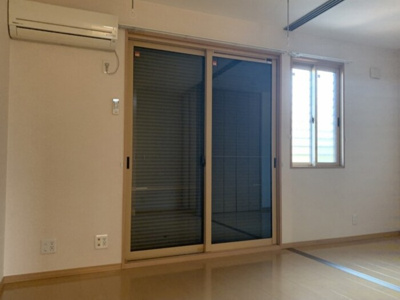 【居間・リビング】 | セジュールグリーン雅 | シャッター雨戸