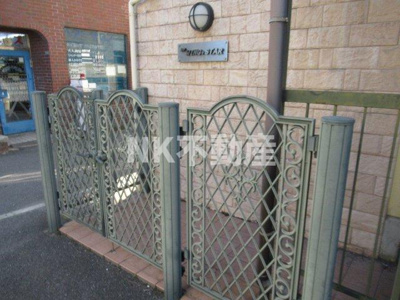 【エントランス】 | ハイツウイングスター（鴫野賃貸） | 落ち着いたエントランスです