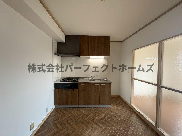 枚方日光ハイツの居間・リビング|こちらのリビングで趣味の時間をお楽しみください