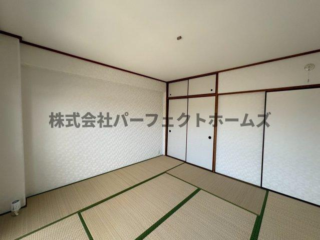 枚方日光ハイツの和室|畳の上でゆっくりとくつろげる和室です